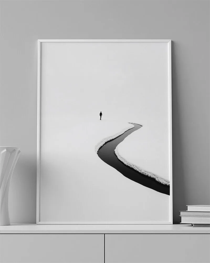 MINIMAL 0037 ambientado en una pared